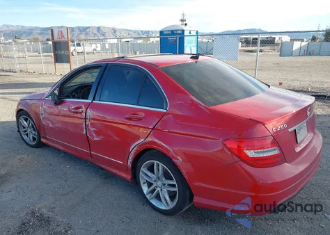 2014 Mercedes-Benz C-Class C 250 Sport из США, поврежденный, VIN WDDGF4HB5EA960545